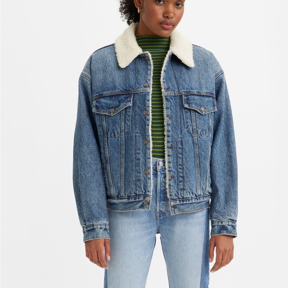 Levi’s 90S SHERPA TRUCKER JACKET Size XS